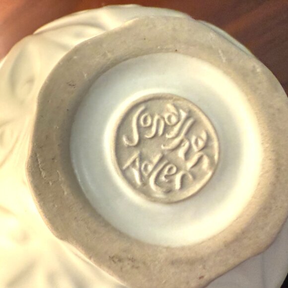 Jonathan Adler White Vase - Picture 4 of 4